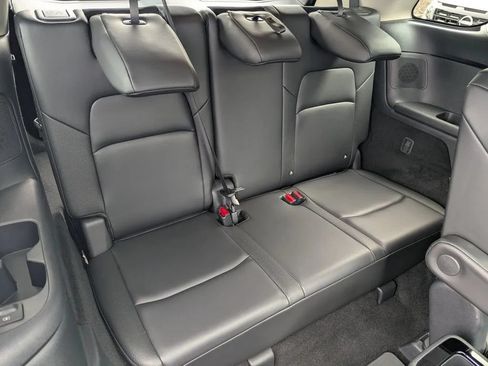 Certified 2025 Nissan Pathfinder SL w/ SL Premium Package FWD image 15