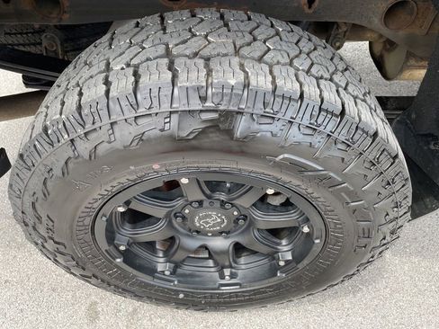 Used 2018 Chevrolet Silverado 1500 LT w/ All Star Edition AWD/4WD image 27