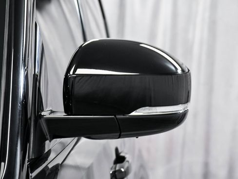 Used 2022 Land Rover Range Rover Sport HSE Silver Edition image 75