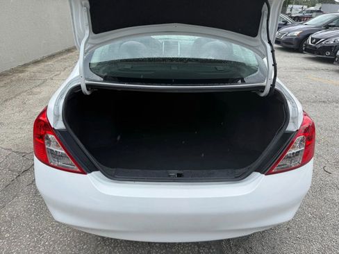 Used 2014 Nissan Versa SV w/ Convenience Package FWD image 18