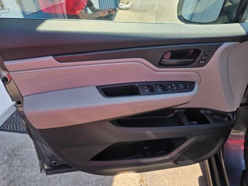 Used 2019 Honda Odyssey EX-L image 11