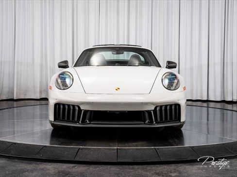 Used 2025 Porsche 911 Targa 4 GTS AWD/4WD image 4