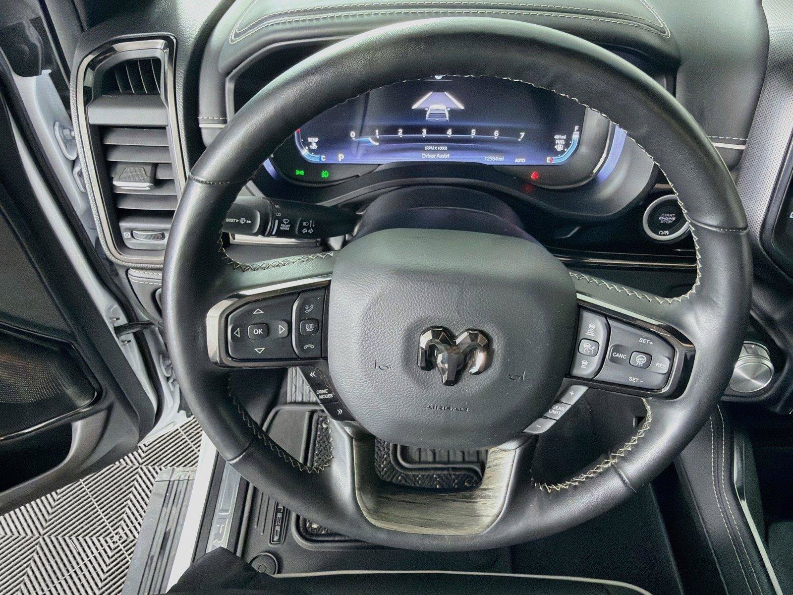 Used 2026 RAM 1500 Limited AWD/4WD image 3