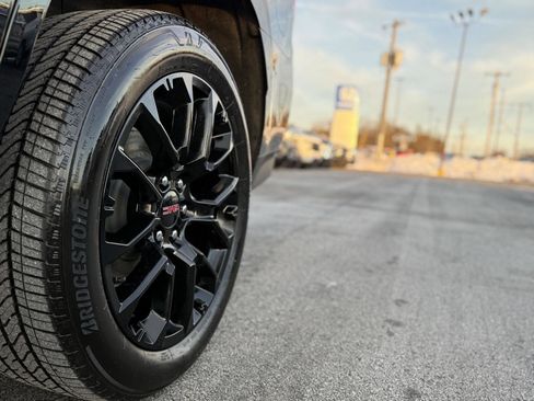 Certified 2024 GMC Yukon Denali w/ Denali Reserve Package image 11