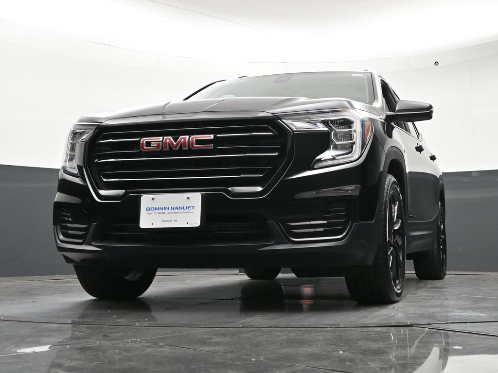 Certified 2023 GMC Terrain SLE w/ Driver Convenience Package AWD/4WD image 31