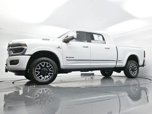 Used 2025 RAM 2500 Limited AWD/4WD image 51