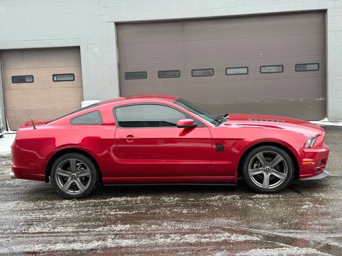 Used 2013 Ford Mustang GT Premium w/ Electronics Pkg image 2