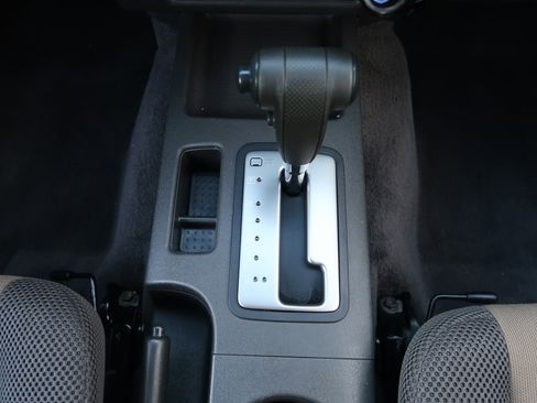 Used 2006 Nissan Xterra S w/ (U01) Utility Pkg image 18