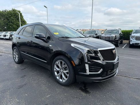 Used 2020 Cadillac XT5 Sportv AWD/4WD image 3