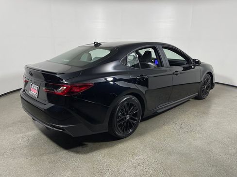 New 2026 Toyota Camry SE image 3