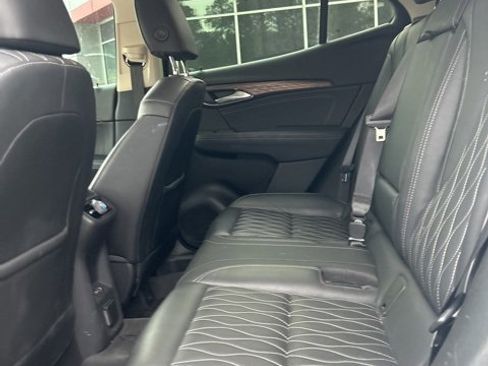 Used 2021 Buick Envision Avenir w/ Technology Package II image 8