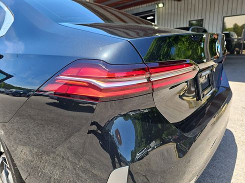 Certified 2026 BMW 530i w/ Premium Package RWD image 37