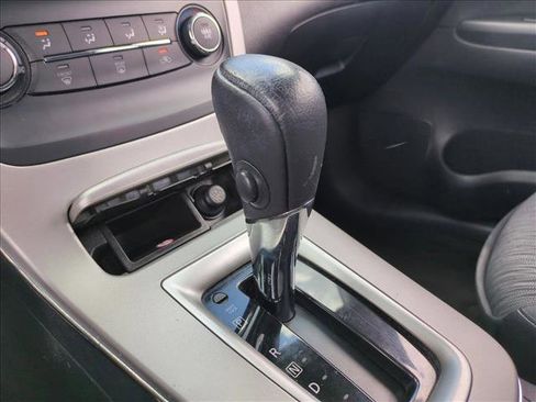 Used 2015 Nissan Sentra SV FWD image 12