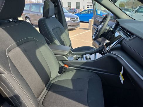 New 2026 Jeep Grand Cherokee Laredo X image 10