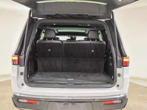 Used 2022 Jeep Wagoneer Series II w/ Premium Group I image 14