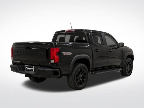 Used 2024 Chevrolet Colorado Trail Boss w/ LPO, Dark Essentials Package AWD/4WD image 8