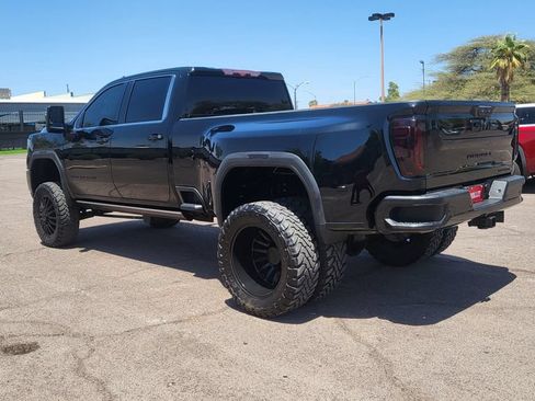 Used 2022 GMC Sierra 3500 Denali w/ Denali Ultimate Package AWD/4WD image 7