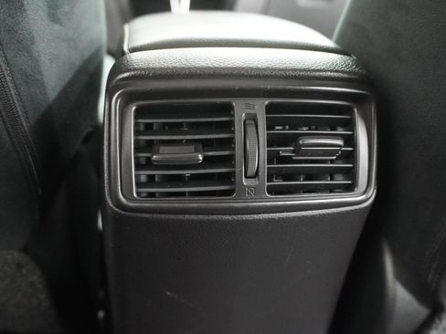 Used 2016 Nissan Rogue S w/ Appearance Package FWD image 27