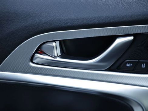 New 2026 Genesis G70 2.5T Prestige image 18