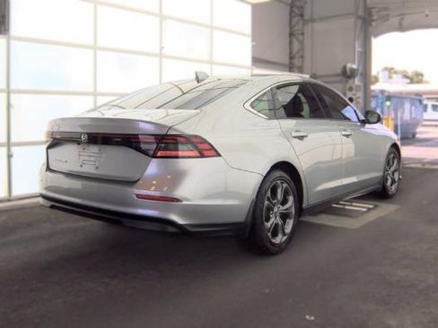 Used 2024 Honda Accord EX image 2