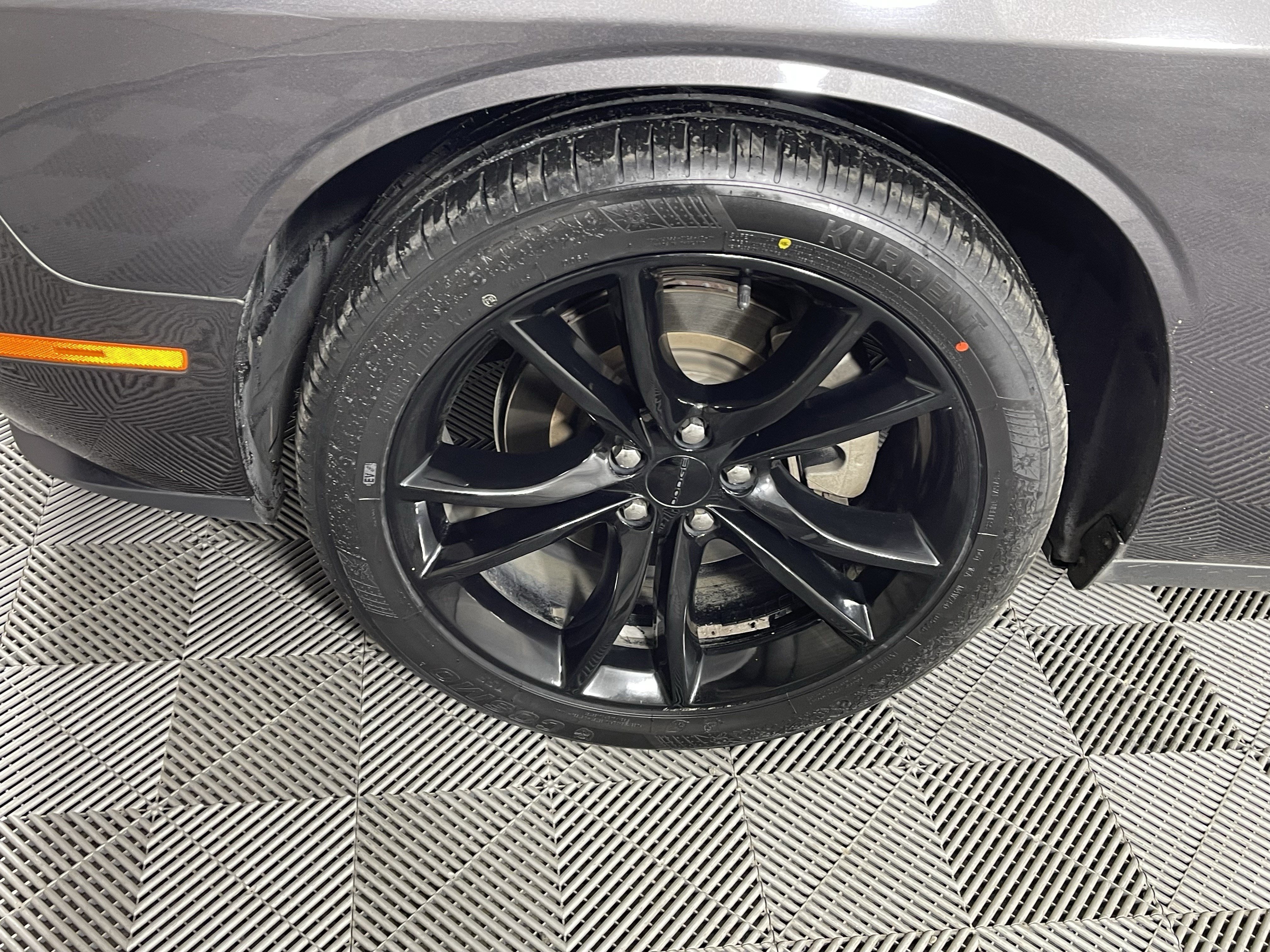 Used 2016 Dodge Challenger R/T Plus RWD image 10