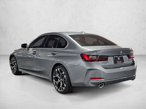 Used 2026 BMW 330i Sedan w/ Premium Package RWD image 8