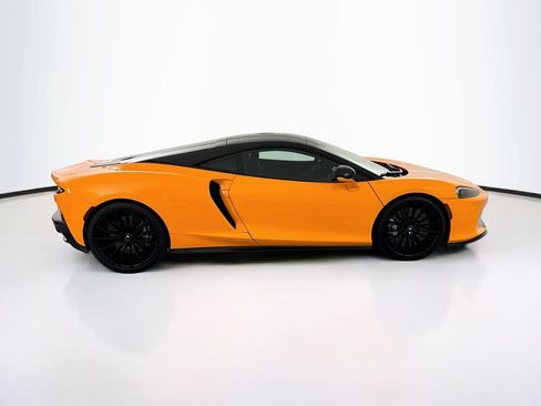 Used 2021 McLaren GT RWD image 4