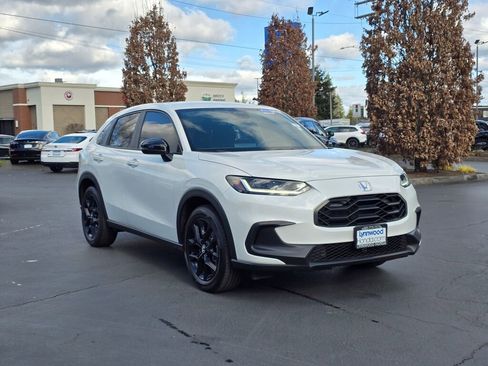 Certified 2024 Honda HR-V Sport image 11