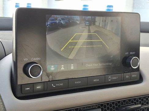 Used 2025 Honda HR-V LX image 18