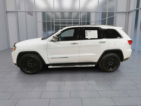 Used 2019 Jeep Grand Cherokee Limited AWD/4WD image 5