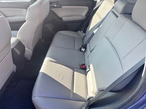 Used 2016 Subaru Forester 2.5i Touring w/ Popular Package #2 AWD/4WD image 6