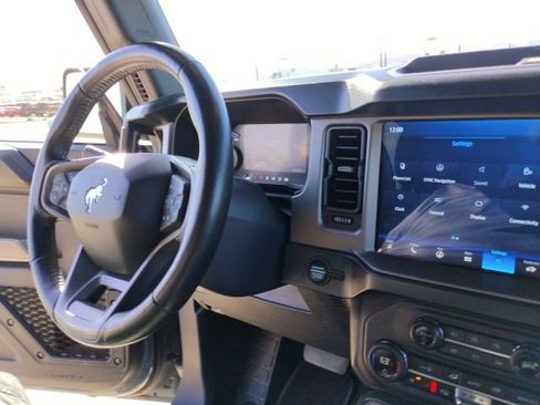 Used 2023 Ford Bronco Outer Banks AWD/4WD image 17
