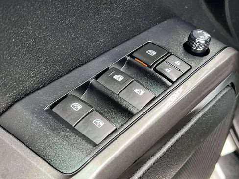 Used 2021 Toyota Tacoma TRD Off-Road image 16