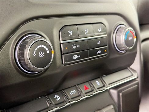 Used 2019 Chevrolet Silverado 1500 Custom Trail Boss image 15