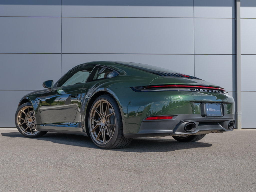Used 2026 Porsche 911 Carrera RWD image 9