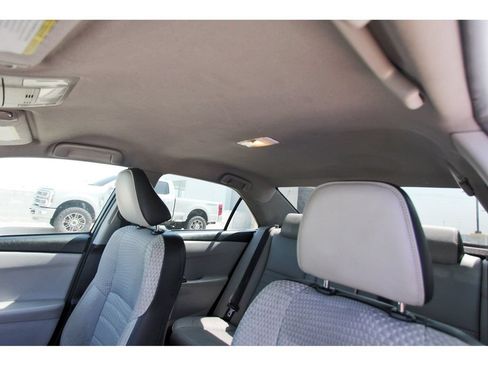 Used 2015 Toyota Camry SE FWD image 27