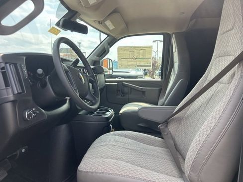 New 2025 Chevrolet Express 2500 image 15