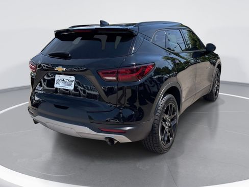 Used 2023 Chevrolet Blazer LT w/ Convenience Package FWD image 8