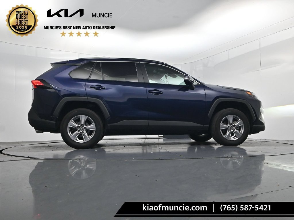 Used 2025 Toyota RAV4 XLE AWD/4WD image 43