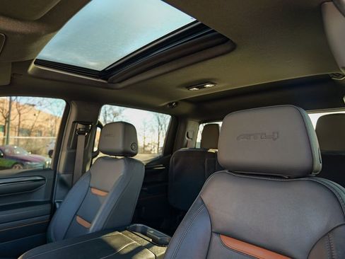 Used 2024 GMC Sierra 1500 AT4 w/ Technology Package image 28