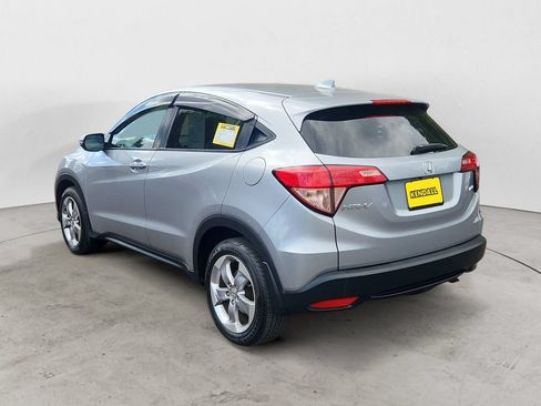 Used 2017 Honda HR-V EX image 7