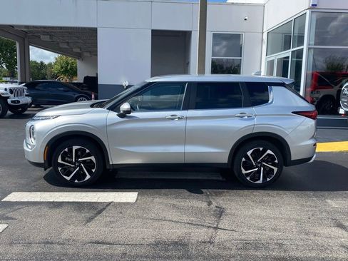 Used 2024 Mitsubishi Outlander SE AWD/4WD image 6