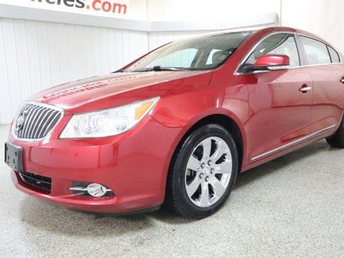 Used 2013 Buick LaCrosse Leather FWD image 2