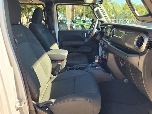 Certified 2022 Jeep Wrangler Unlimited Sahara image 18
