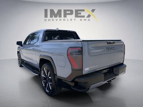 Used 2025 GMC Sierra EV Denali AWD/4WD image 3