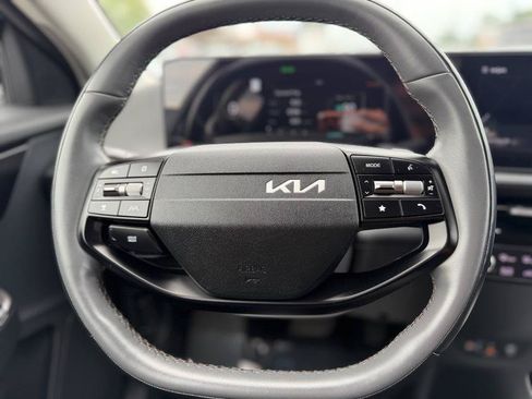 Used 2025 Kia EV6 Light RWD image 41