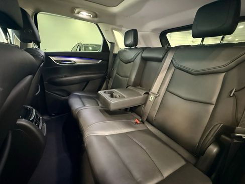 Used 2019 Cadillac XT5 Premium Luxury image 16