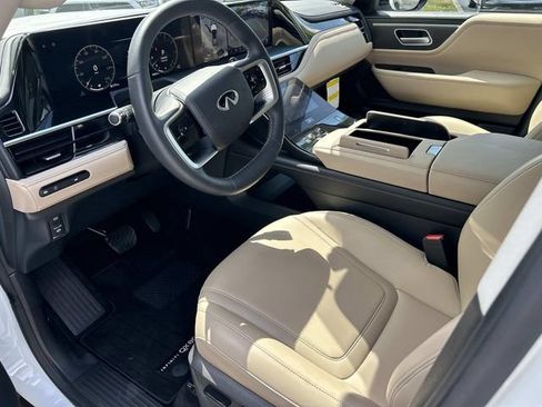 Certified 2026 INFINITI QX80 Pure w/ Cargo Package AWD/4WD image 14