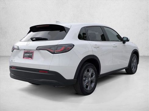 New 2026 Honda HR-V LX image 2