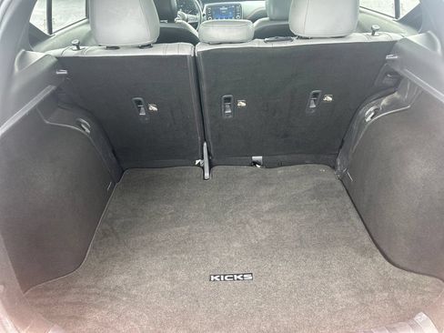 Used 2023 Nissan Kicks SR w/ SR Premium Package FWD image 26